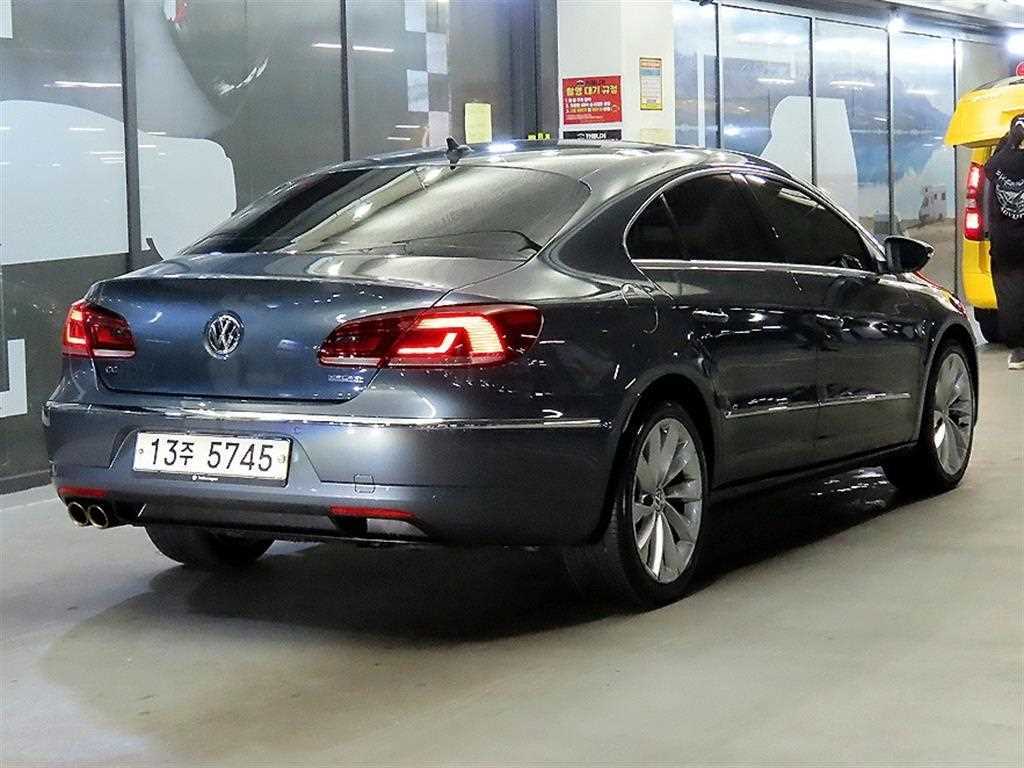 Volkswagen CC - Vista 4
