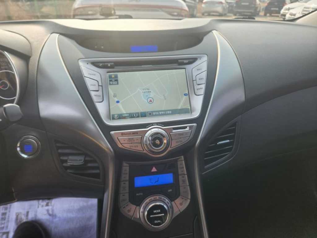 HYUNDAI Avante 2013 - Importación desde Corea - HF Imports Iquique - Foto 14