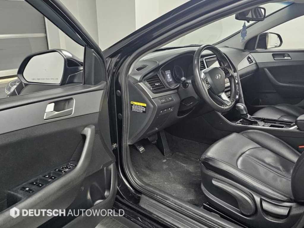 HYUNDAI Sonata - Vista 11