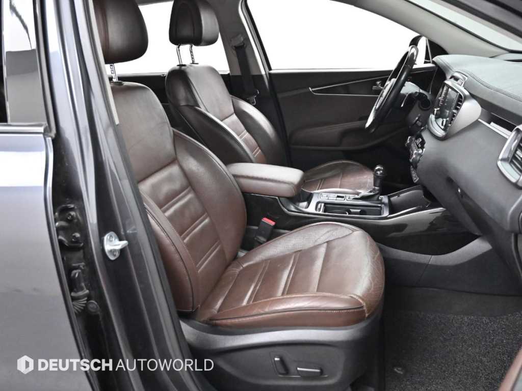 KIA Sorento - Vista 10