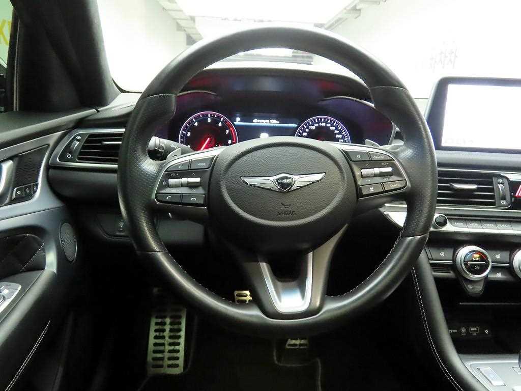 Genesis G70 - Vista 7