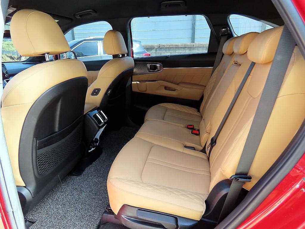 KIA Sorento - Vista 6