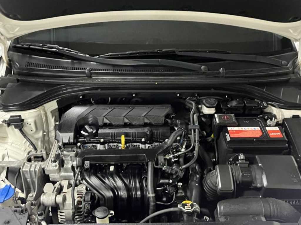 HYUNDAI Avante 2019 Blanco - Importación desde Corea - HF Imports Iquique - Foto 17