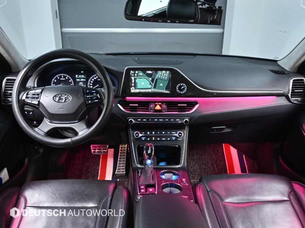 HYUNDAI Grandeur - Vista 7