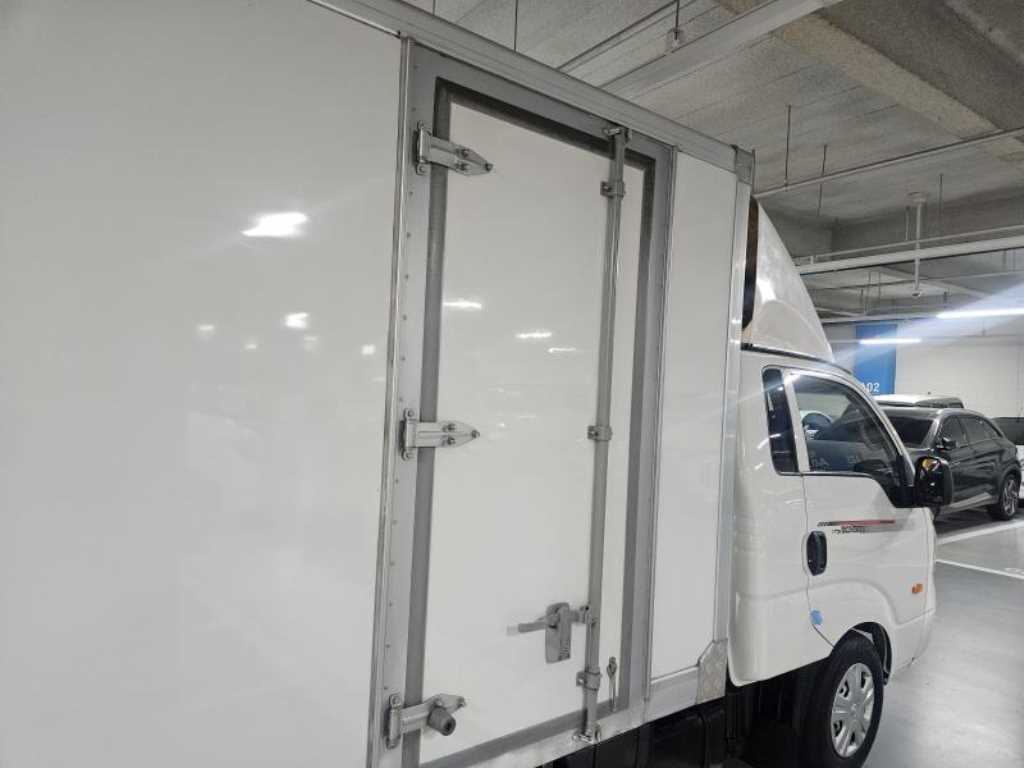 Small Truck Normal Box(High Deck) - Vista 12