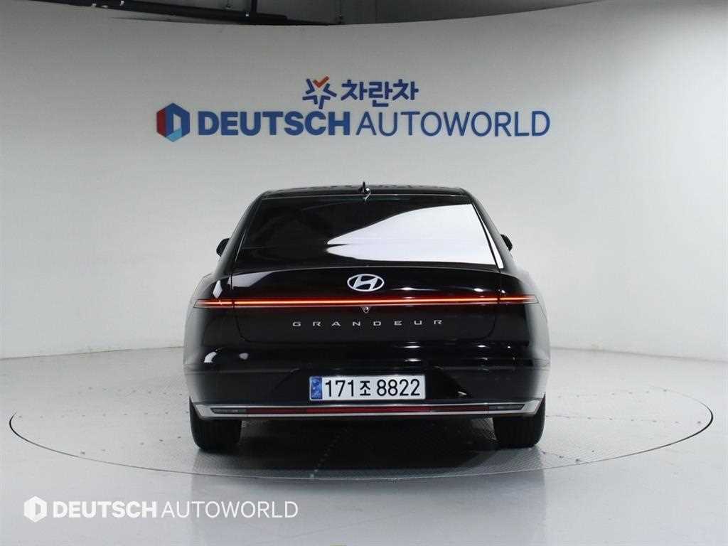 HYUNDAI Grandeur - Vista 4