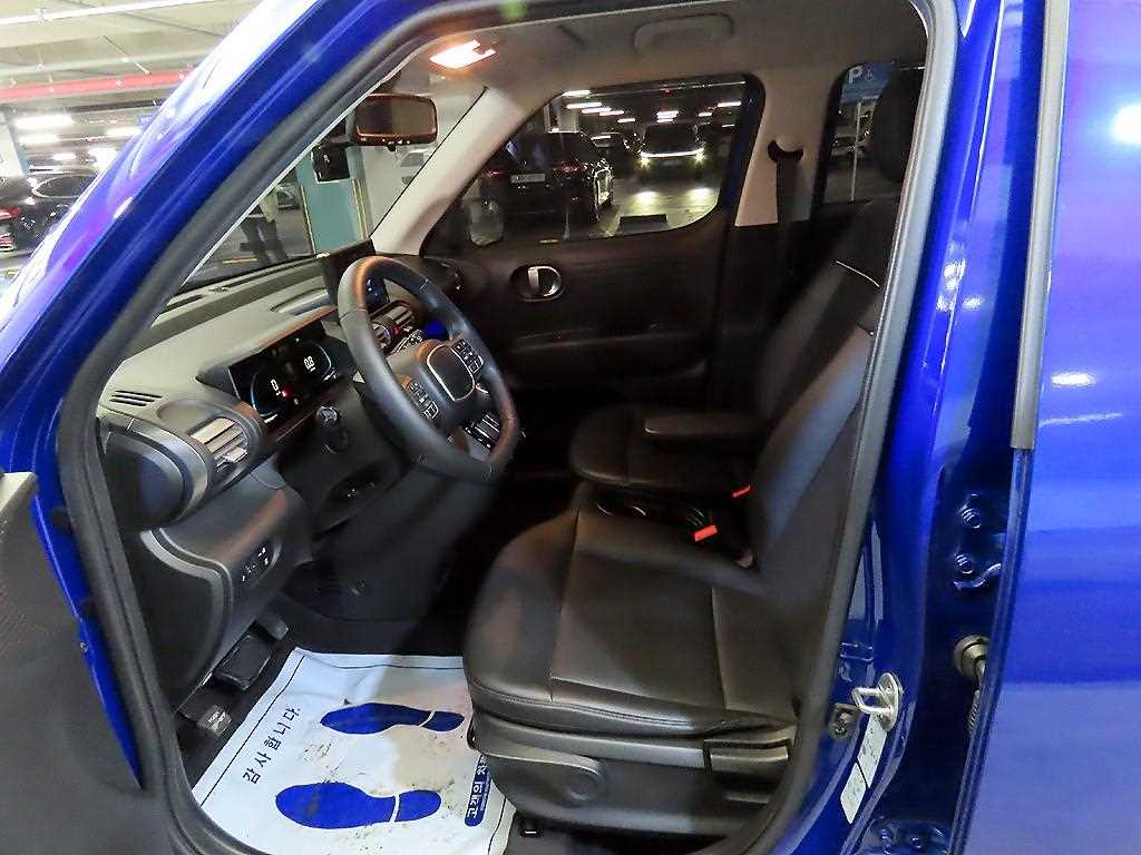 HYUNDAI Casper - Vista 6