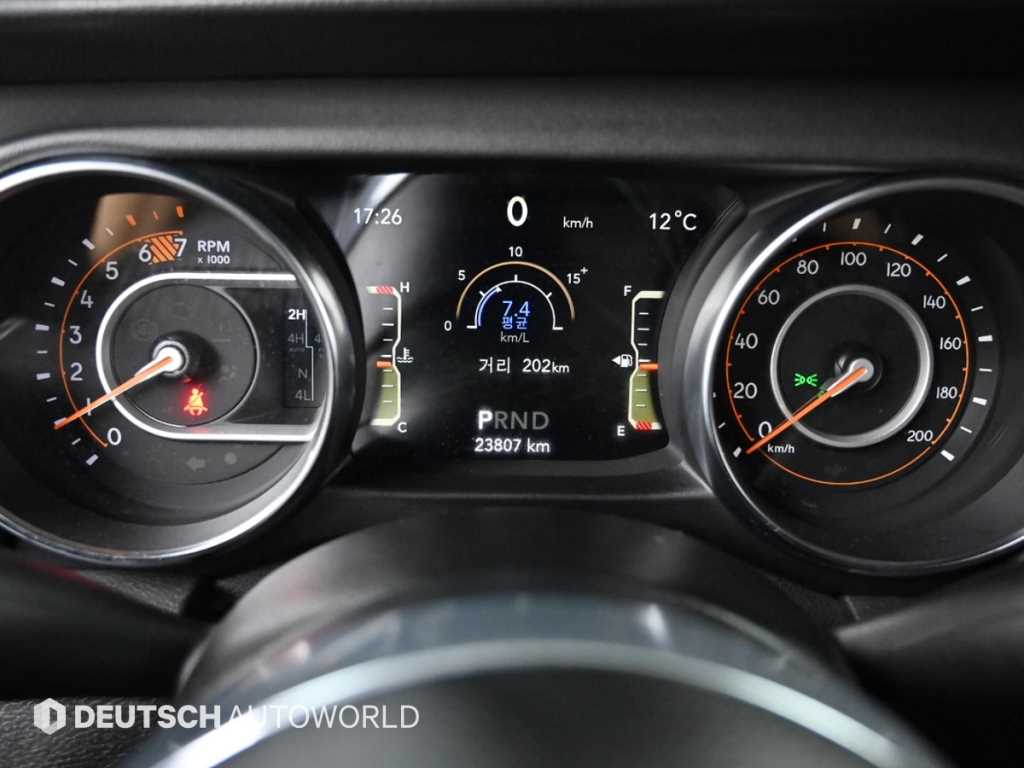 Jeep Wrangler - Vista 8