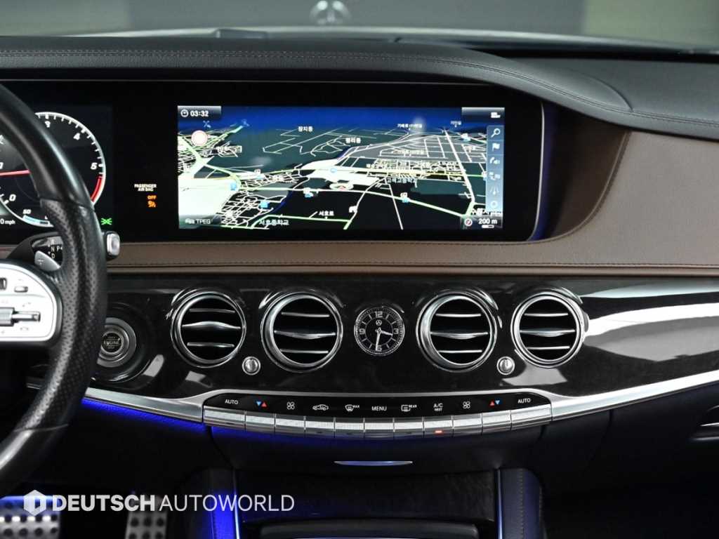 Mercedes Benz S Class - Vista 11