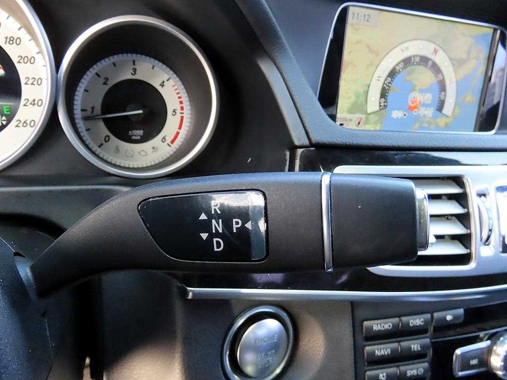 Mercedes Benz E class - Vista 10