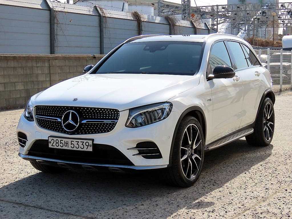 Mercedes Benz GLC Class - Vista 2