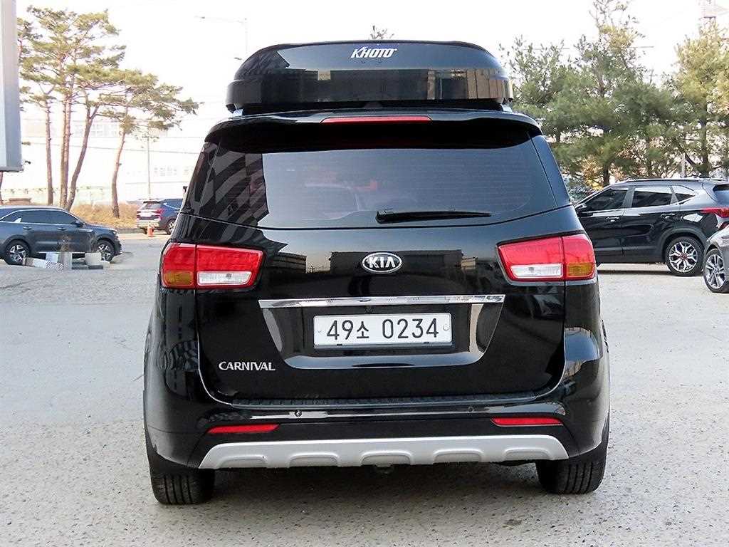 KIA Carnival - Vista 4
