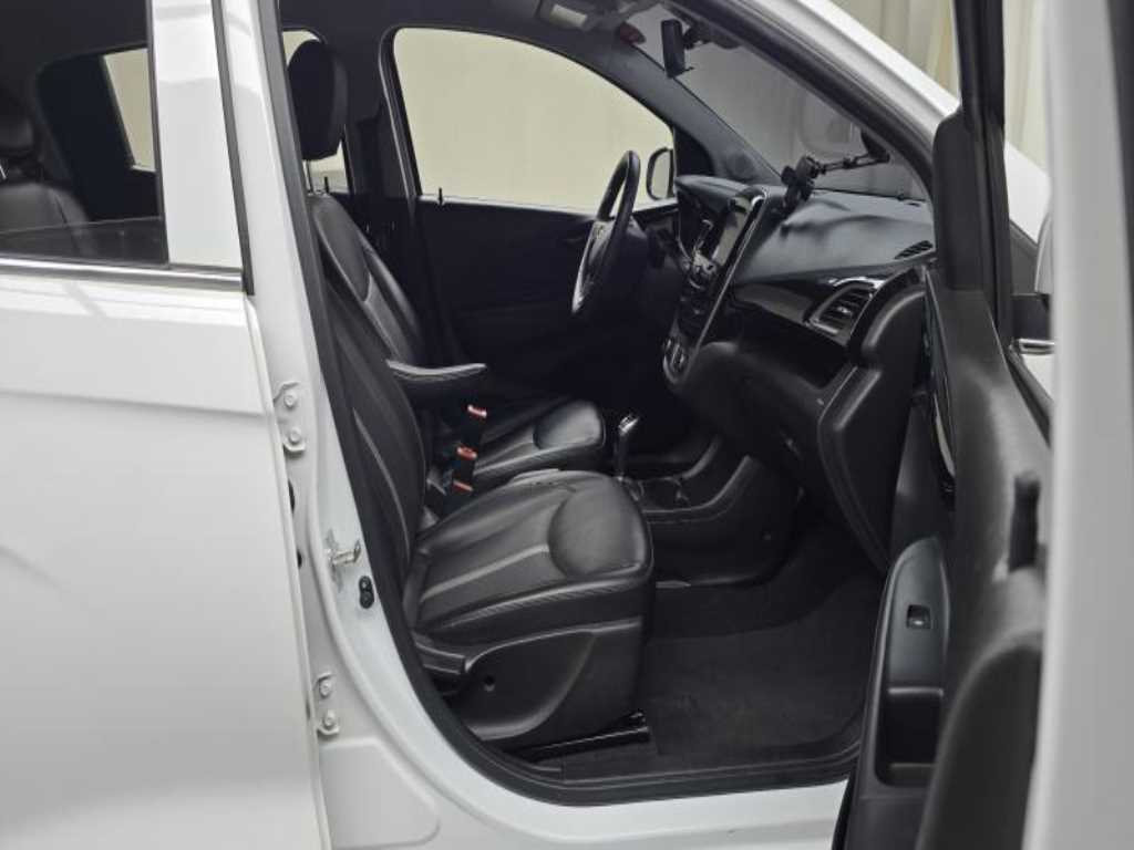 Chevrolet Spark - Vista 11