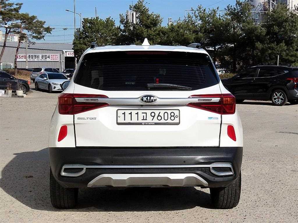 KIA Seltos - Vista 4