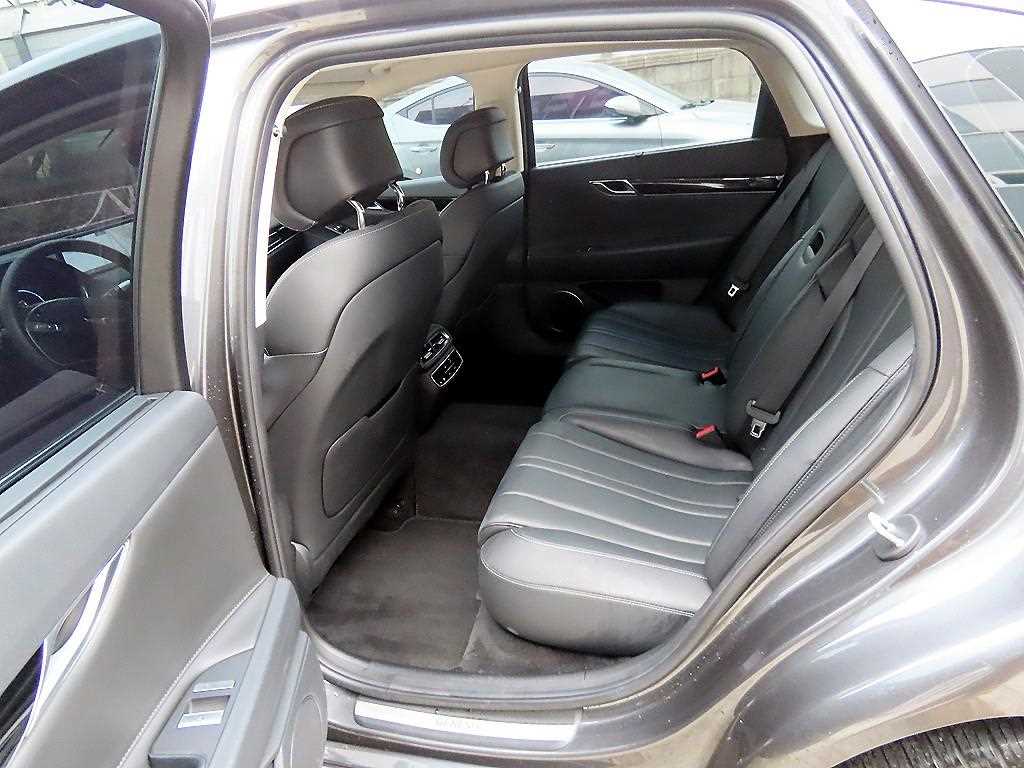 Genesis G80 - Vista 6