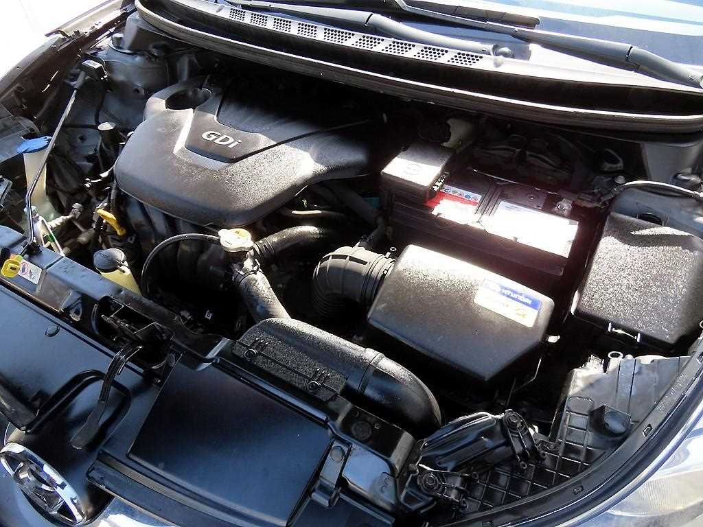 HYUNDAI Avante 2013 Gris - Importación desde Corea - HF Imports Iquique - Foto 15