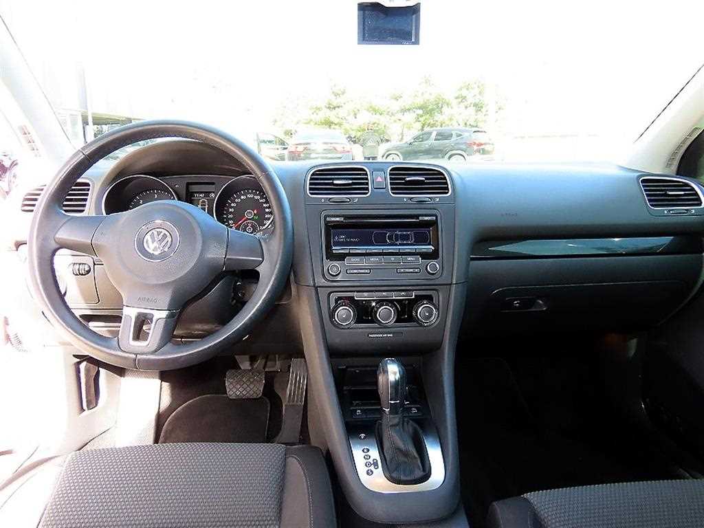 Volkswagen Golf - Vista 7