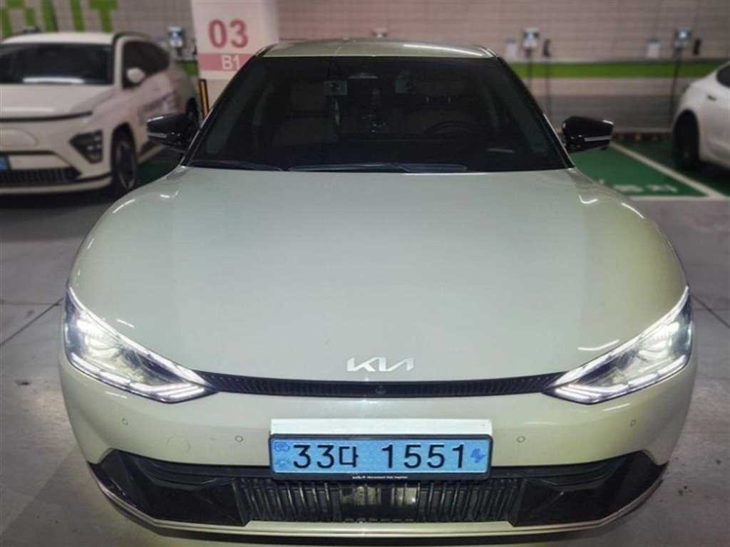 KIA EV6 2022 Blanco - Importación desde Corea - HF Imports Iquique - Foto 1