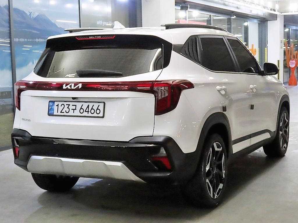 KIA Seltos - Vista 4
