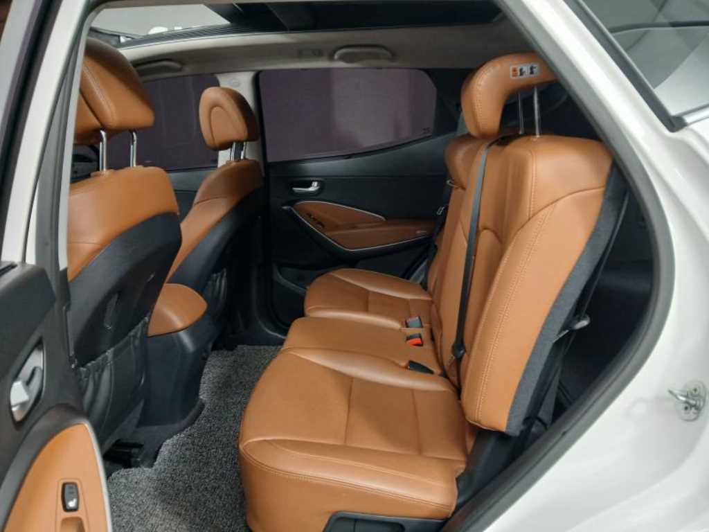 HYUNDAI Santa Fe - Vista 7