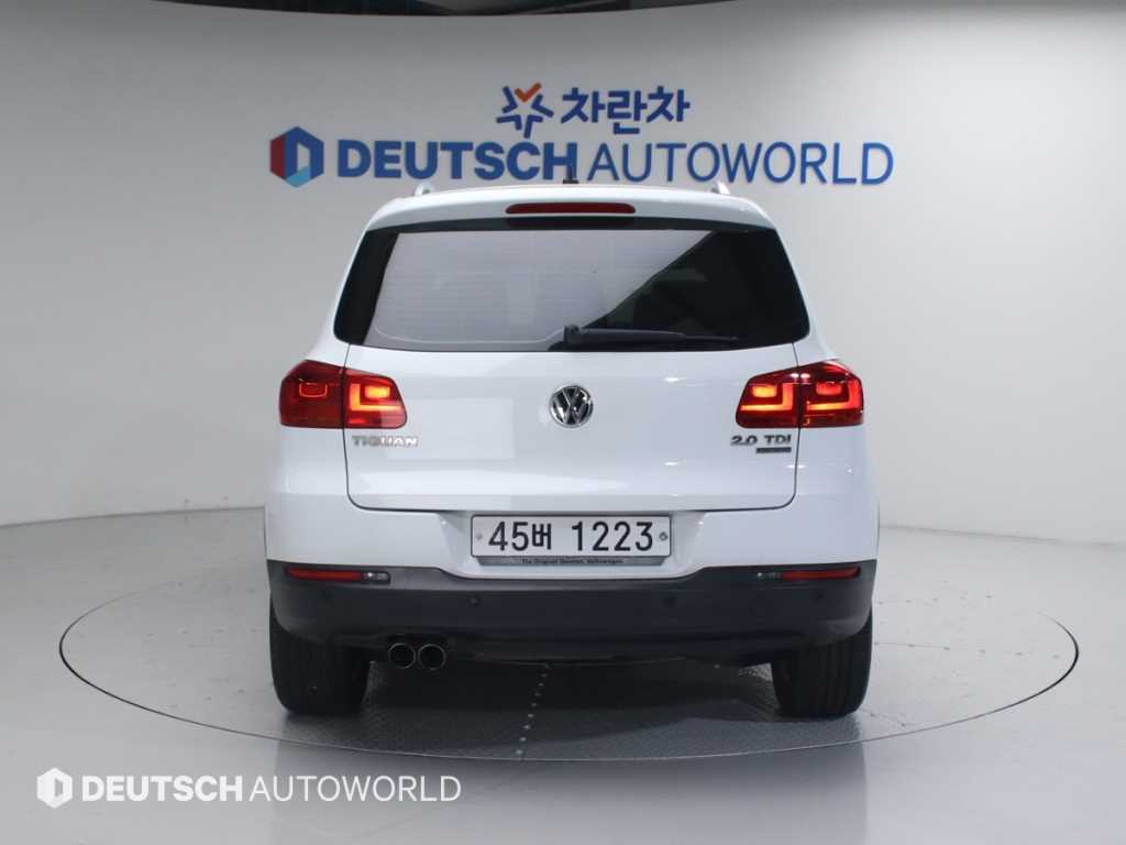 Volkswagen Tiguan - Vista 4