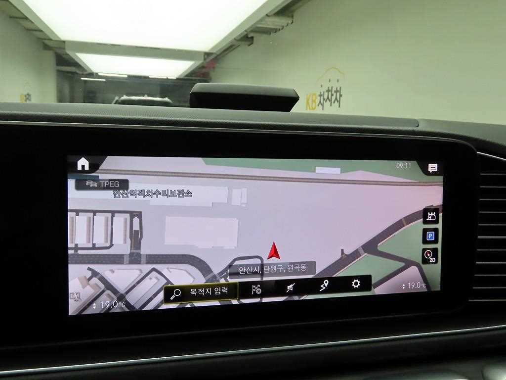 Mercedes Benz GLS Class - Vista 8