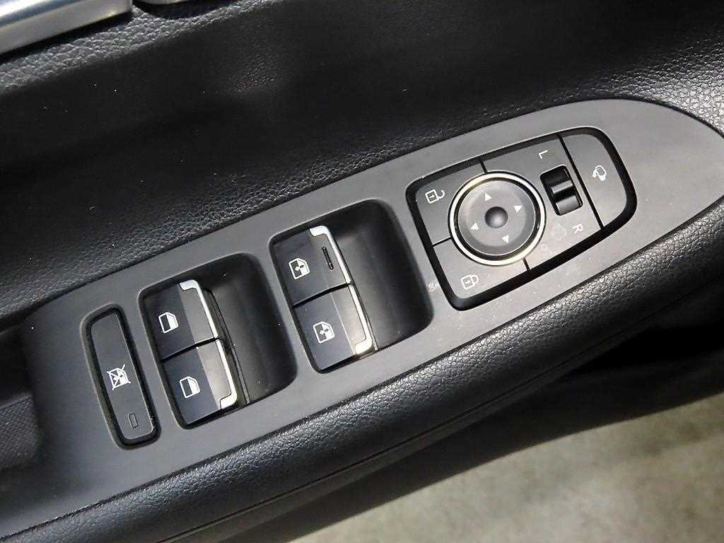 HYUNDAI Grandeur 2018 Negro - Importación desde Corea - HF Imports Iquique - Foto 15