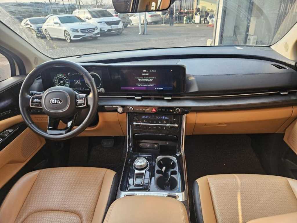 KIA Carnival - Vista 7