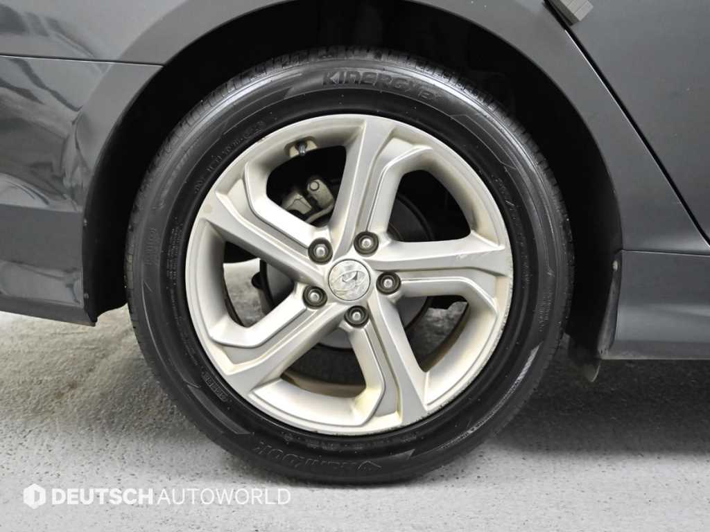 HYUNDAI Sonata - Vista 5