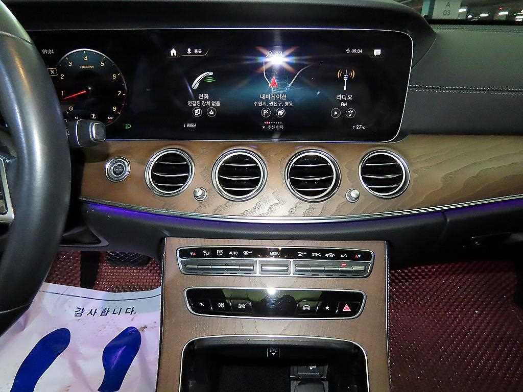 Mercedes Benz E class - Vista 11