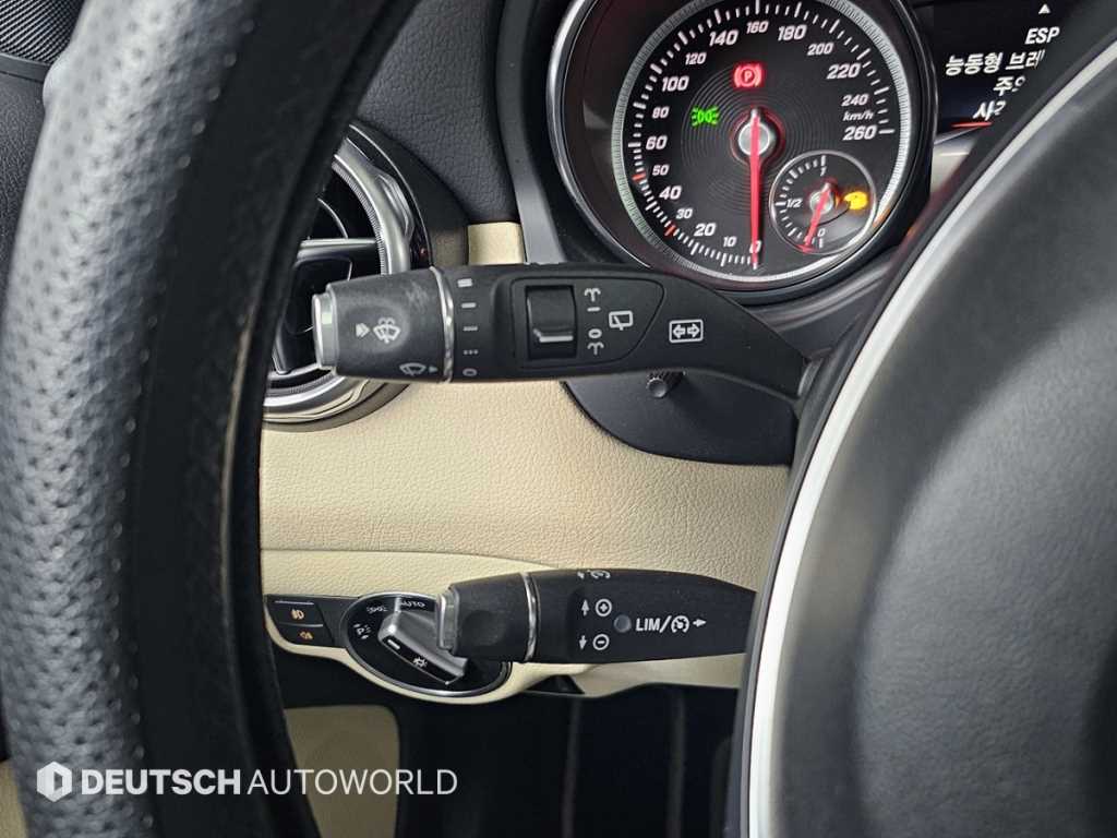 Mercedes Benz GLA Class 2018 Blanco - Importación desde Corea - HF Imports Iquique - Foto 16