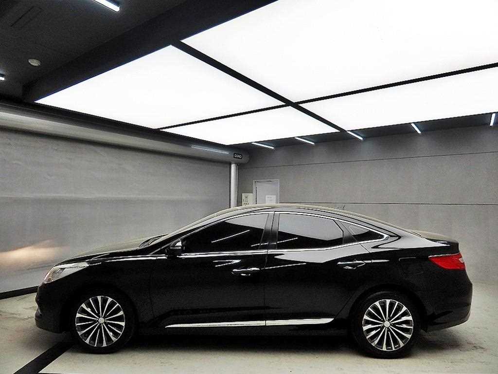 HYUNDAI Grandeur - Vista 4