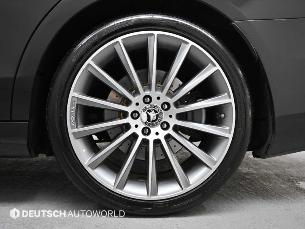 Mercedes Benz S Class - Vista 3