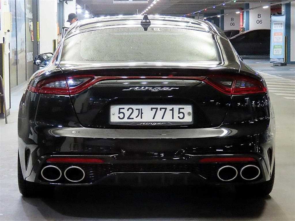 KIA Stinger - Vista 5
