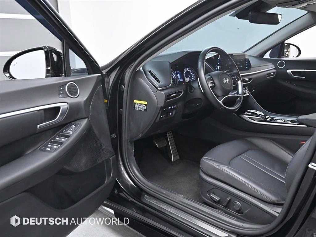 HYUNDAI Sonata - Vista 11