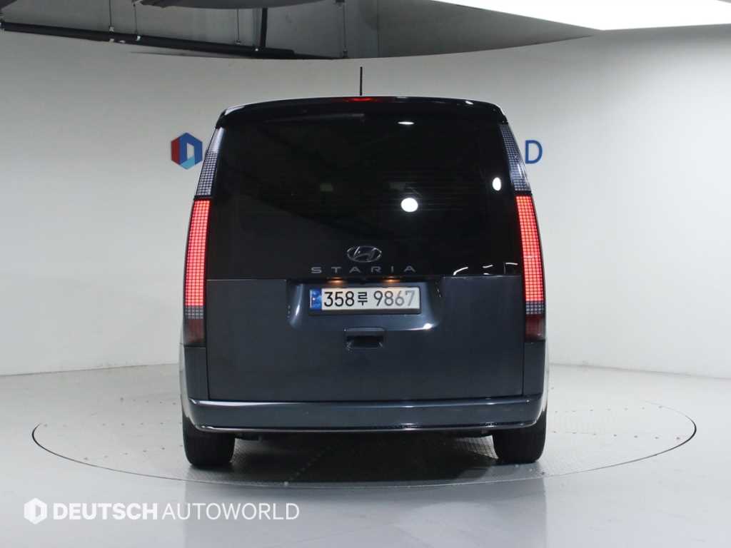 HYUNDAI Staria - Vista 4