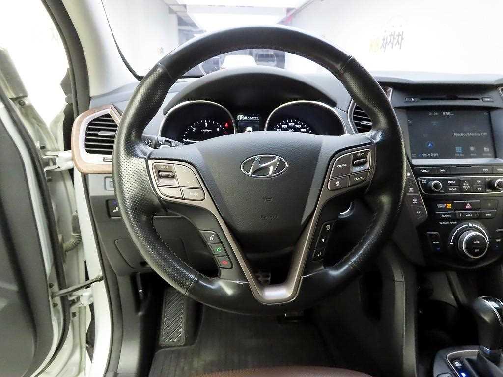 HYUNDAI Santa Fe - Vista 8