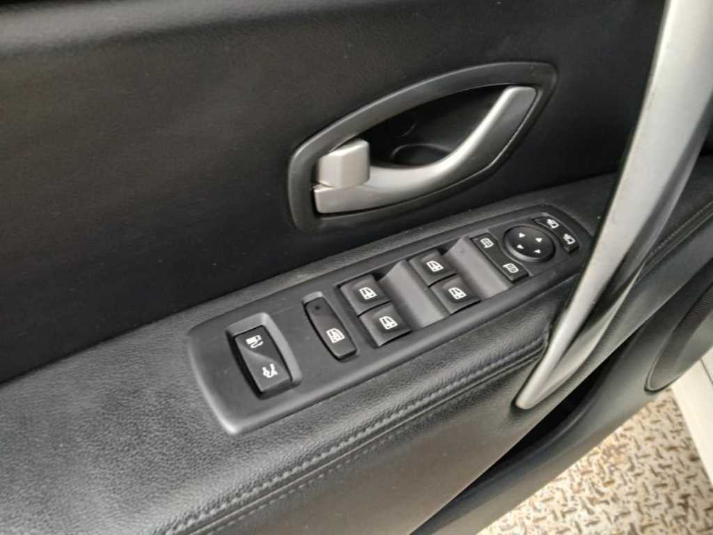 SAMSUNG SM7 - Vista 10