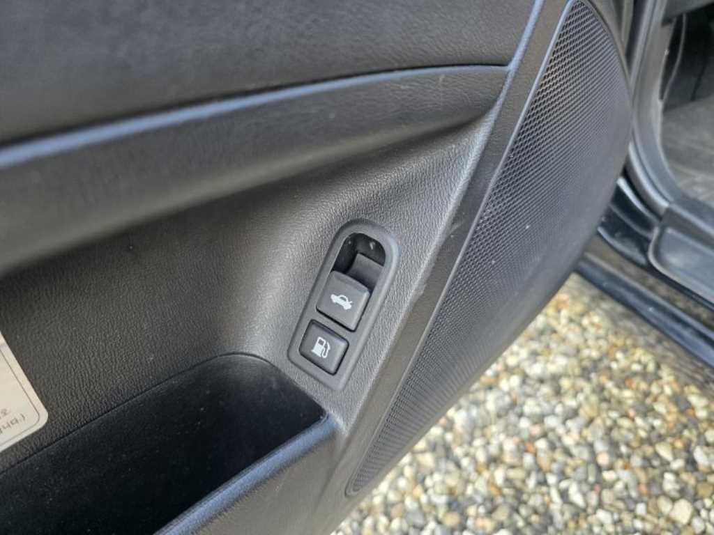 HYUNDAI Sonata - Vista 11