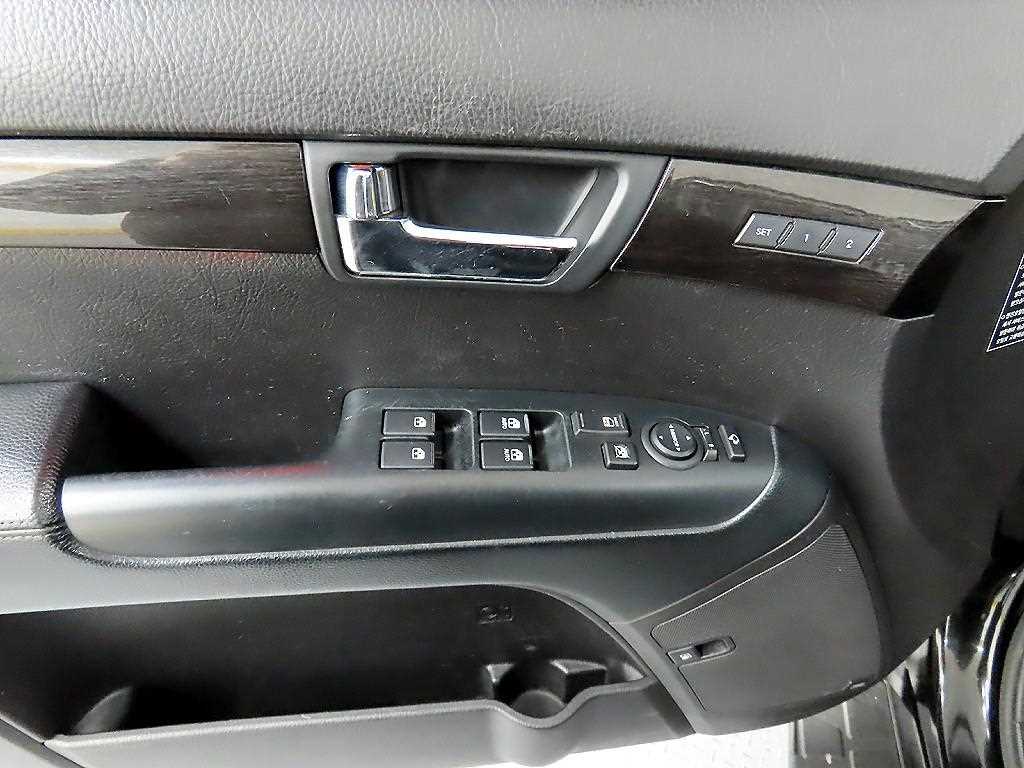 KIA Mohave - Vista 11