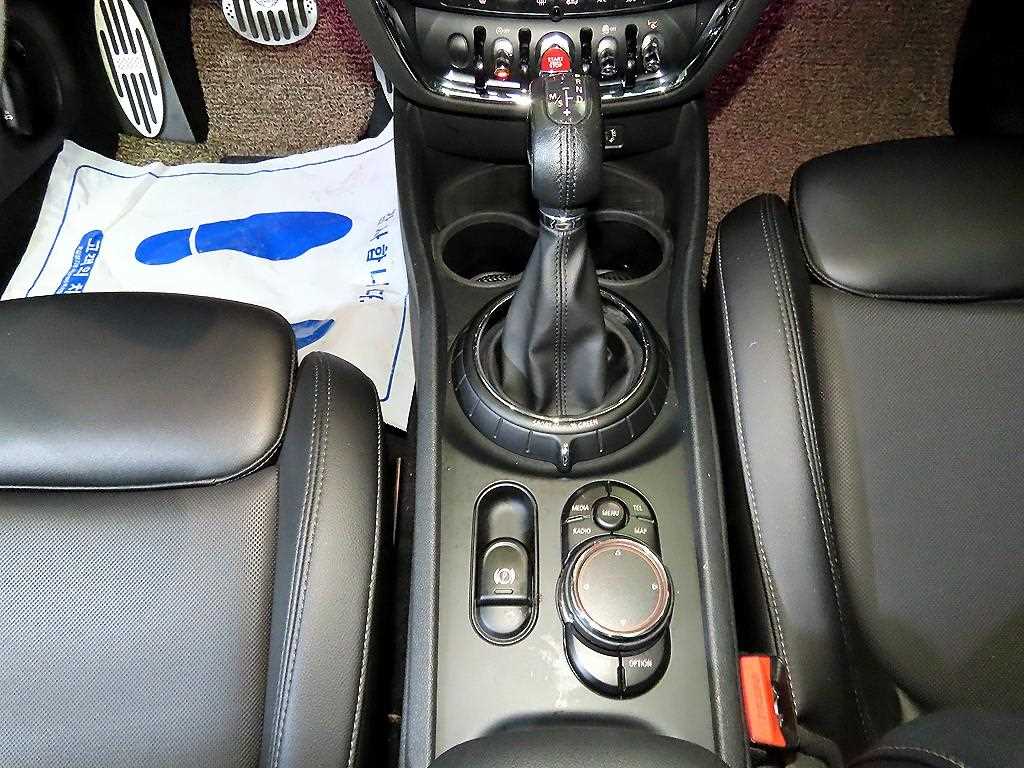 Mini Clubman - Vista 12