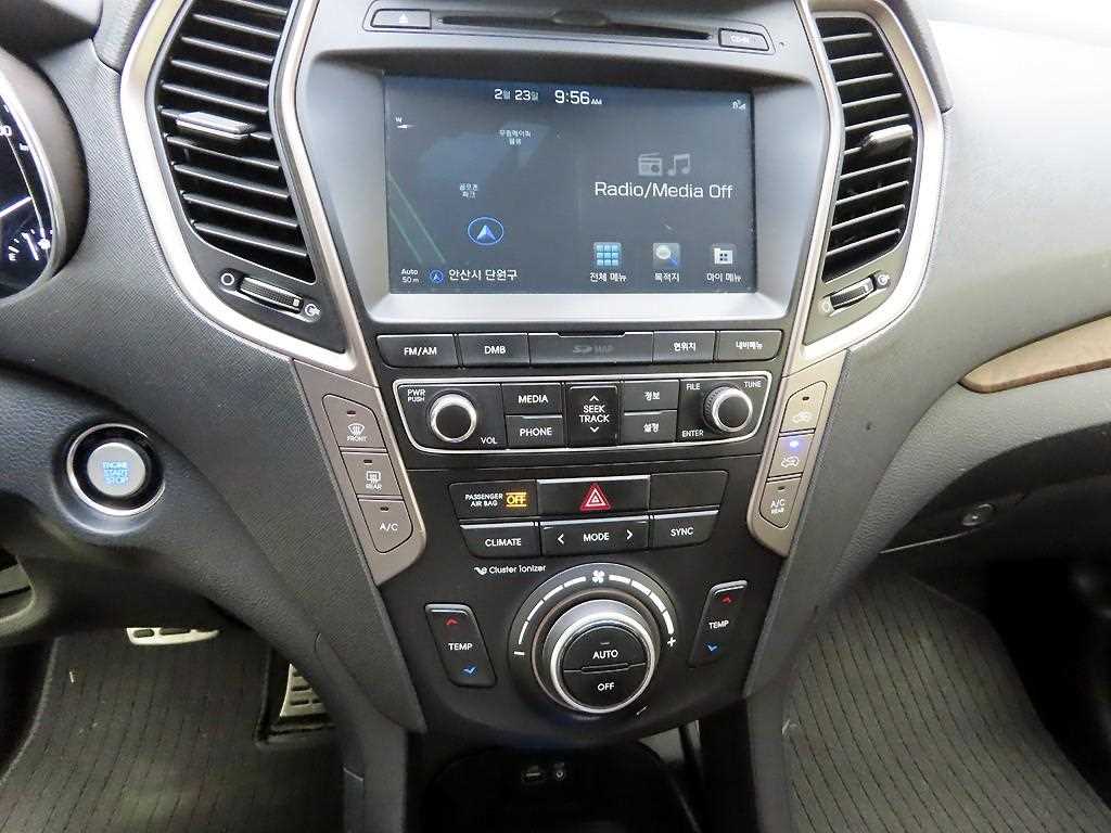 HYUNDAI Santa Fe - Vista 10