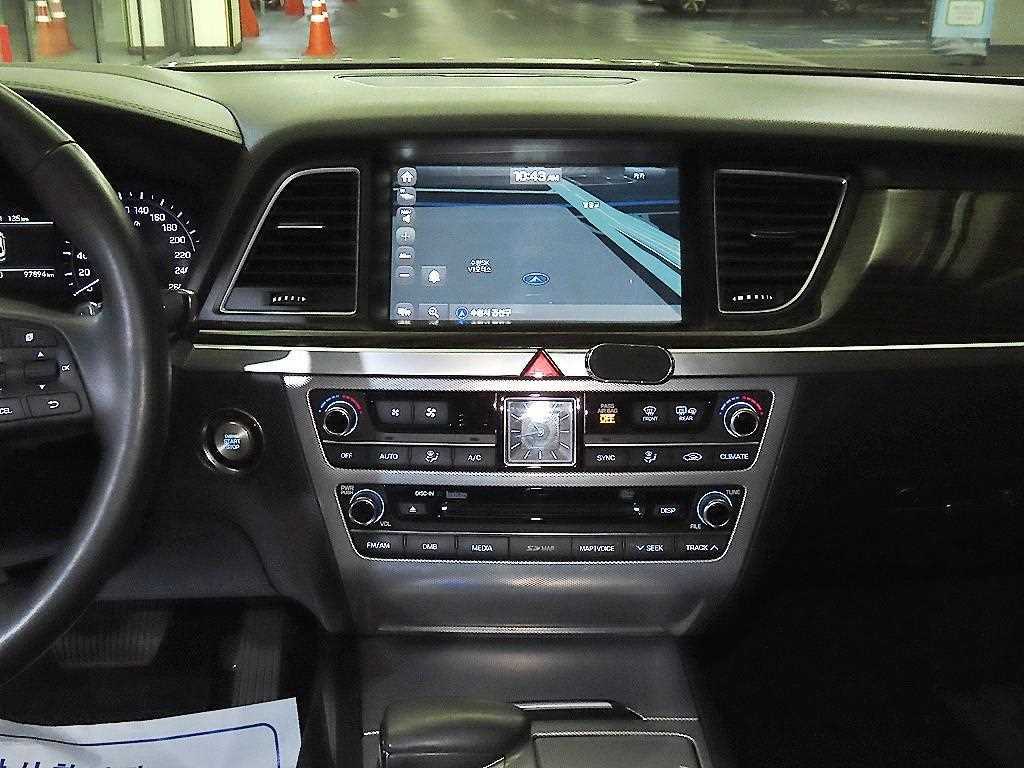 Genesis G80 - Vista 11