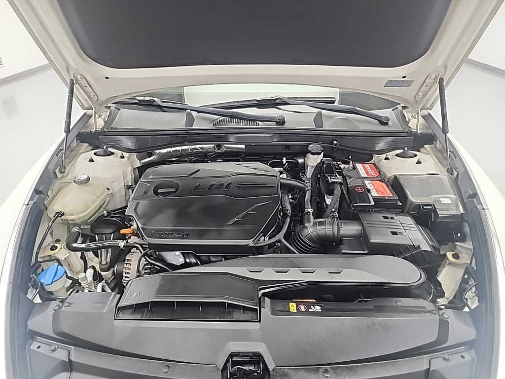 HYUNDAI Sonata - Vista 5