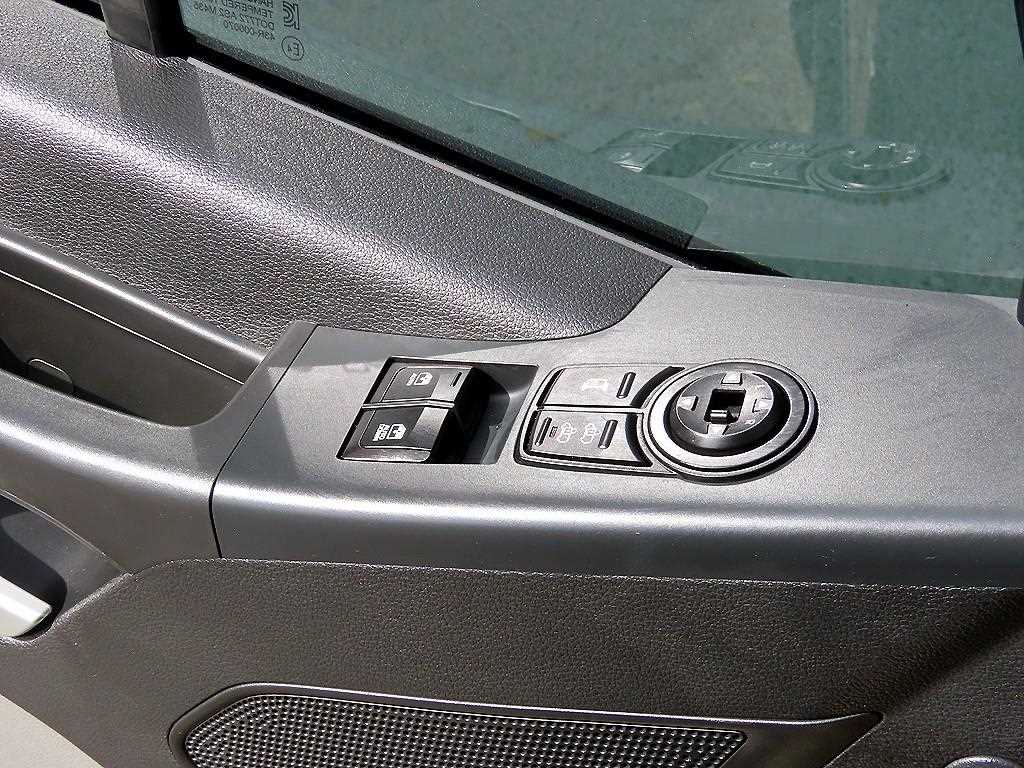 HYUNDAI Solati - Vista 11