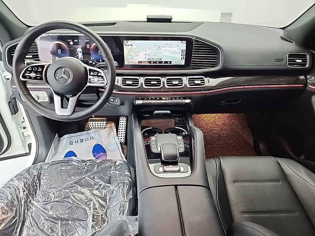 Mercedes Benz GLE Class - Vista 7