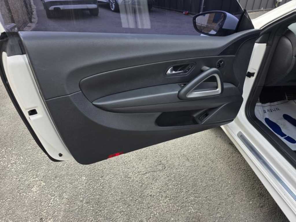 Volkswagen Scirocco - Vista 5