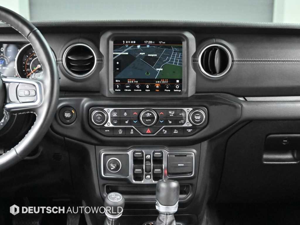 Jeep Wrangler 2021 Negro - Importación desde Corea - HF Imports Iquique - Foto 14