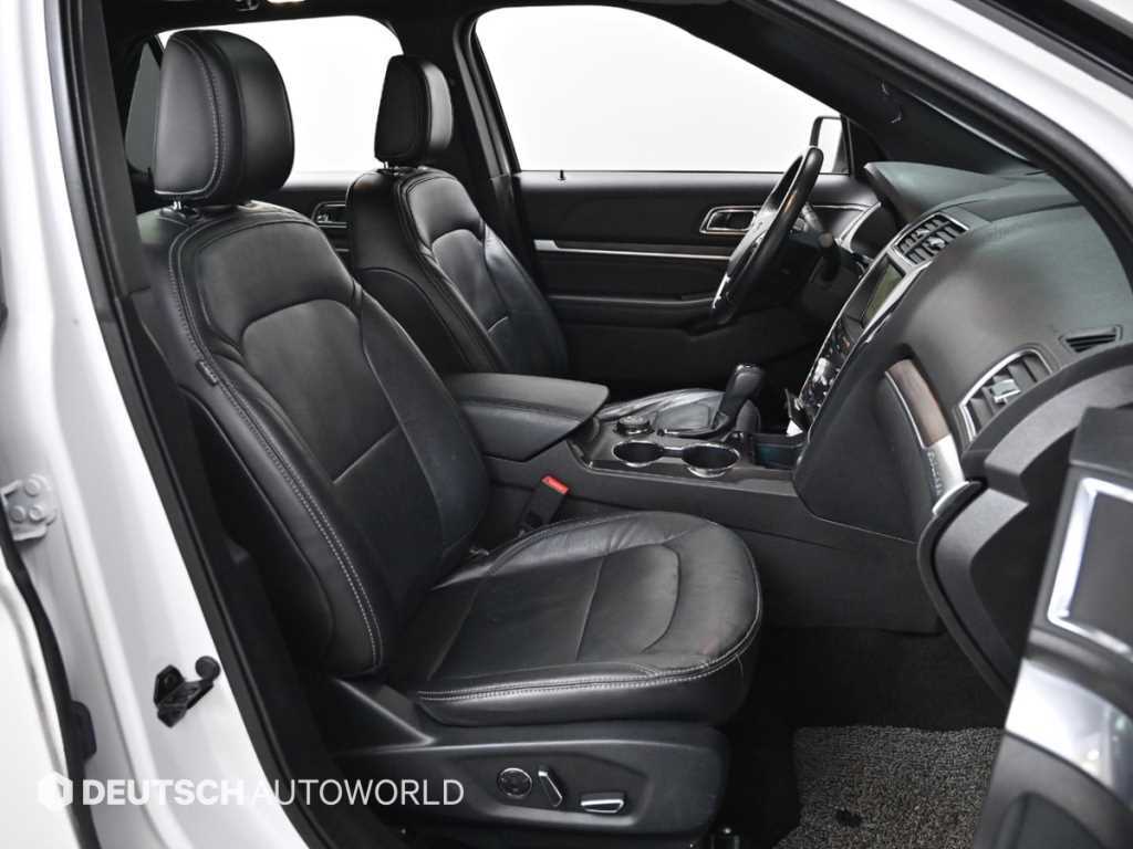 Ford Explorer - Vista 10