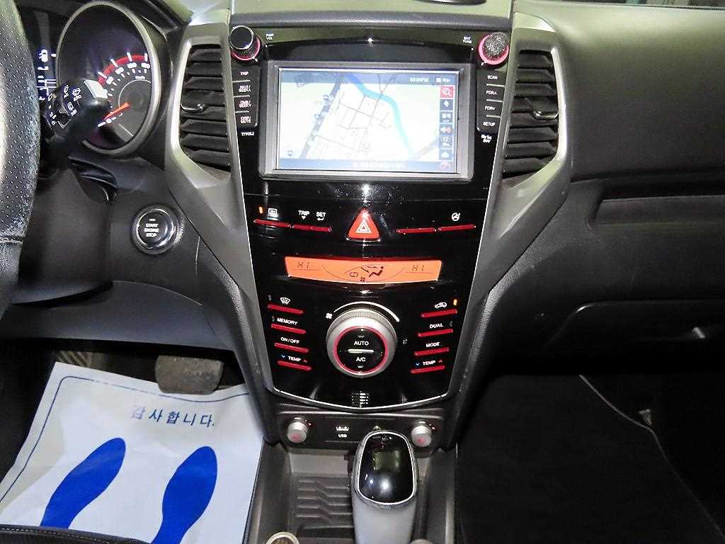 Ssangyong Tivoli - Vista 11